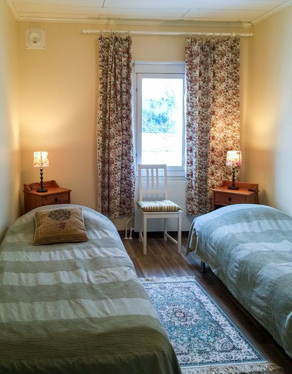 Box Bed & Breakfast Bagian luar foto
