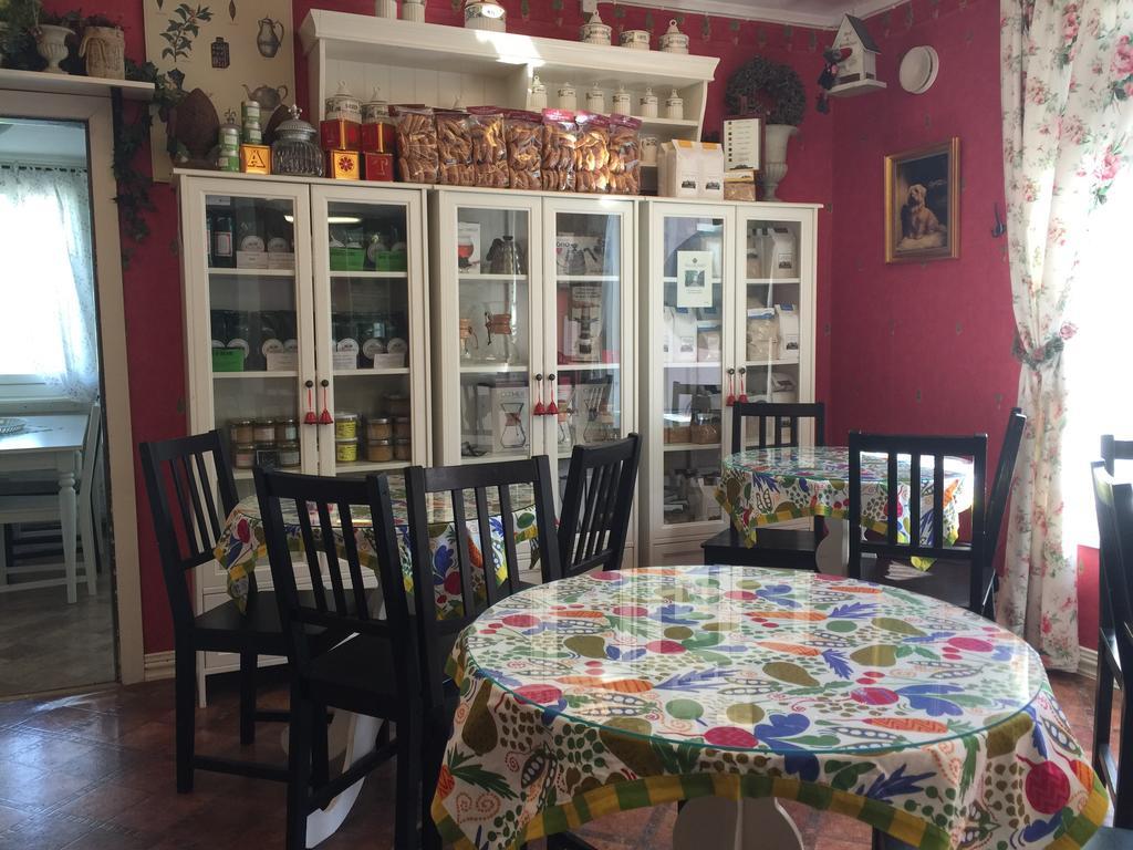 Box Bed & Breakfast Bagian luar foto